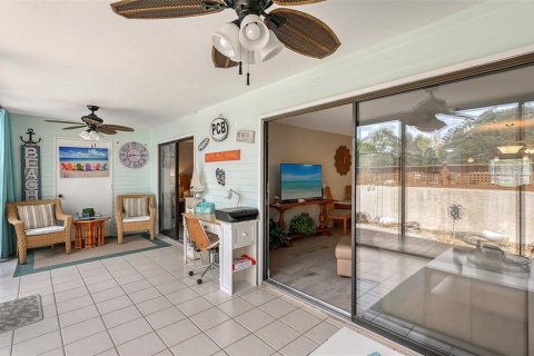 Condo in Bradenton, Florida, 2 bedrooms  № 1856019 - photo 16