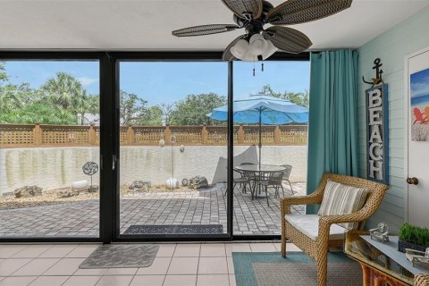 Condo in Bradenton, Florida, 2 bedrooms  № 1856019 - photo 19