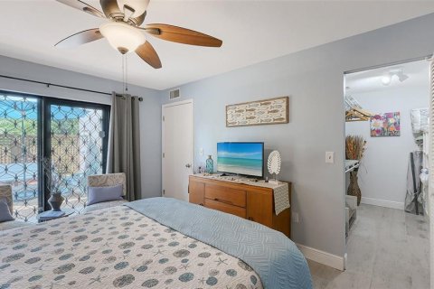 Condo in Bradenton, Florida, 2 bedrooms  № 1856019 - photo 29