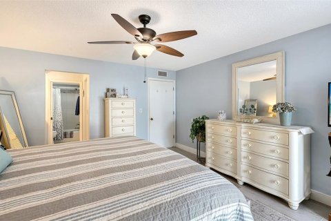 Condo in Bradenton, Florida, 2 bedrooms  № 1856019 - photo 25