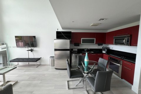 Снять в аренду кондоминиум в Майами, Флорида 1 спальня, 90.86м2, № 2025512 - фото 12