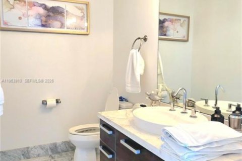 Снять в аренду кондоминиум в Майами, Флорида 1 спальня, 90.86м2, № 2025512 - фото 17