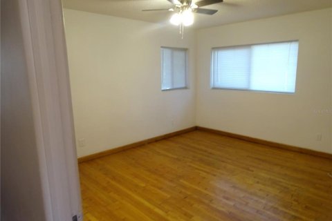 House in Lake Wales, Florida 3 bedrooms, 189.52 sq.m. № 1659317 - photo 7