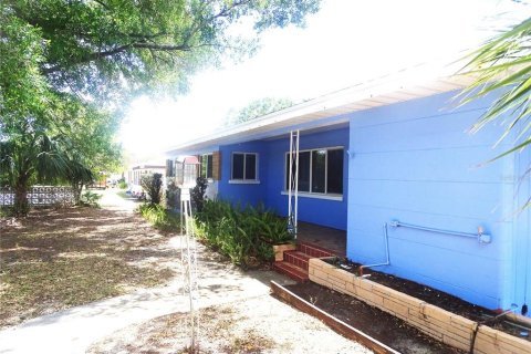 House in Lake Wales, Florida 3 bedrooms, 189.52 sq.m. № 1659317 - photo 17