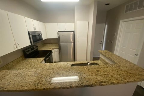 Condo in Tampa, Florida, 1 bedroom  № 2095882 - photo 26