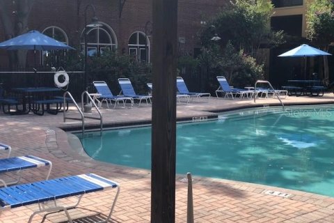 Condo in Tampa, Florida, 1 bedroom  № 2095882 - photo 6