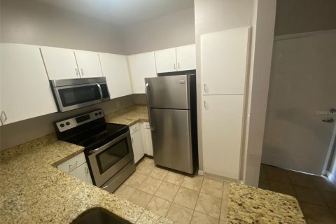 Condo in Tampa, Florida, 1 bedroom  № 2095882 - photo 17