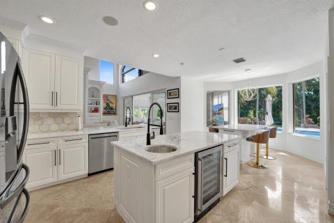 House in Plantation, Florida 4 bedrooms, 426.51 sq.m. № 2395093 - photo 30