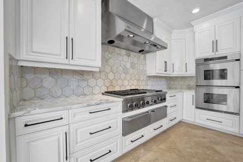 House in Plantation, Florida 4 bedrooms, 426.51 sq.m. № 2395093 - photo 28