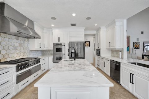 House in Plantation, Florida 4 bedrooms, 426.51 sq.m. № 2395093 - photo 27