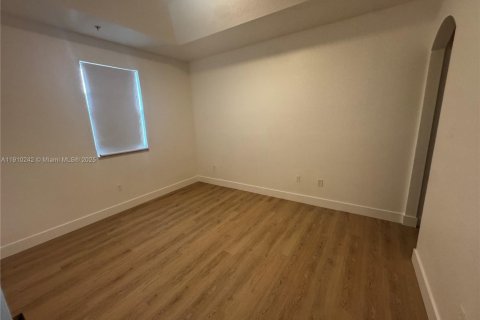 Appartement à louer à Doral, Floride: 2 chambres, 104.33 m2 № 1966441 - photo 12