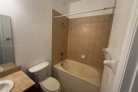 Appartement à louer à Doral, Floride: 2 chambres, 104.33 m2 № 1966441 - photo 15