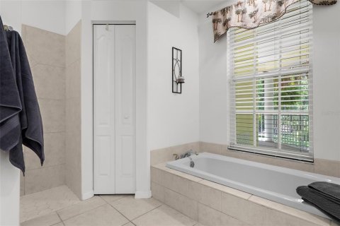 House in Venice, Florida 3 bedrooms, 222.13 sq.m. № 1716537 - photo 16