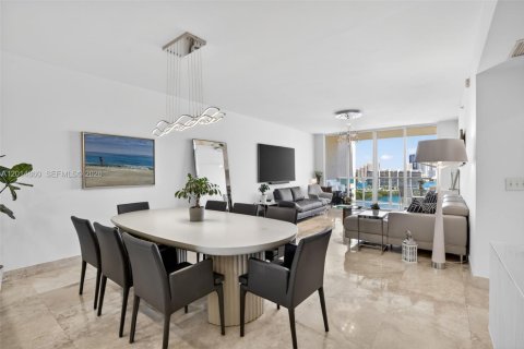 Copropriété à vendre à Aventura, Floride: 3 chambres, 169.45 m2 № 2171914 - photo 16