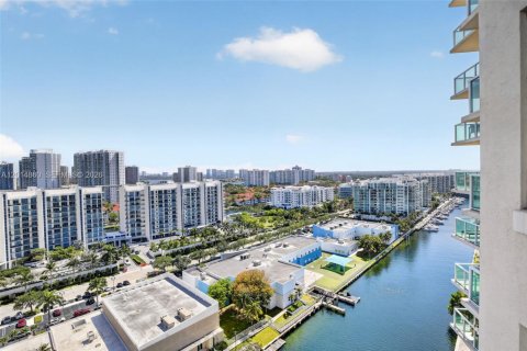 Copropriété à vendre à Aventura, Floride: 3 chambres, 169.45 m2 № 2171914 - photo 29