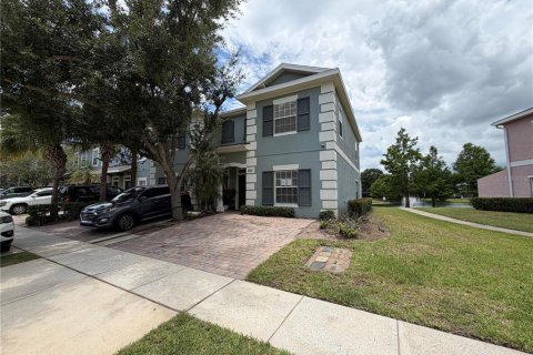 Adosado en venta en Kissimmee, Florida, 4 dormitorios, 140.47 m2 № 2113791 - foto 4