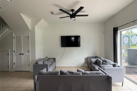 Adosado en venta en Kissimmee, Florida, 4 dormitorios, 140.47 m2 № 2113791 - foto 7