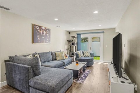 Villa ou maison à vendre à Orlando, Floride: 3 chambres, 103.31 m2 № 2355730 - photo 6