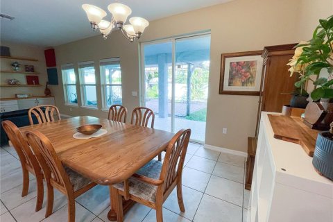 House in Orlando, Florida 5 bedrooms, 287.63 sq.m. № 1824883 - photo 19