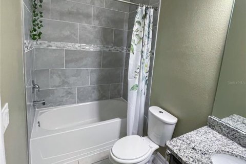 House in Orlando, Florida 5 bedrooms, 287.63 sq.m. № 1824883 - photo 26