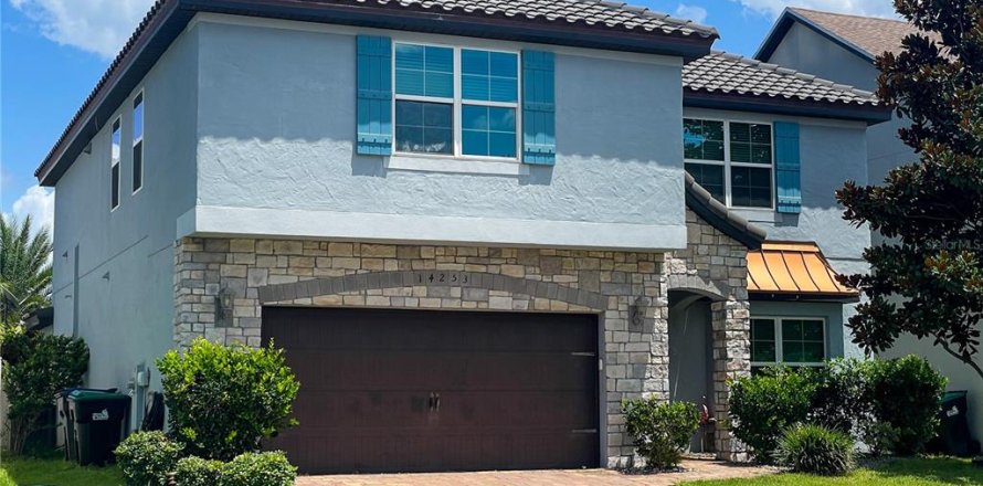 House in Orlando, Florida 5 bedrooms, 287.63 sq.m. № 1824883
