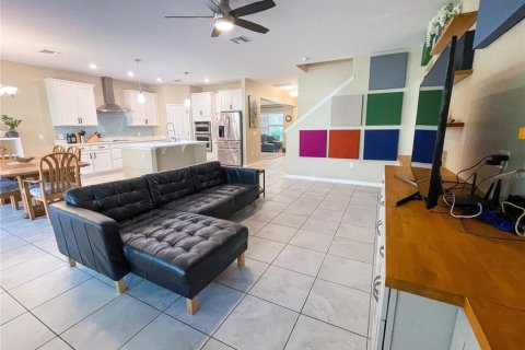 House in Orlando, Florida 5 bedrooms, 287.63 sq.m. № 1824883 - photo 23