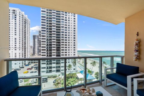 Condo à Hollywood, Floride, 1 chambre  № 2182706