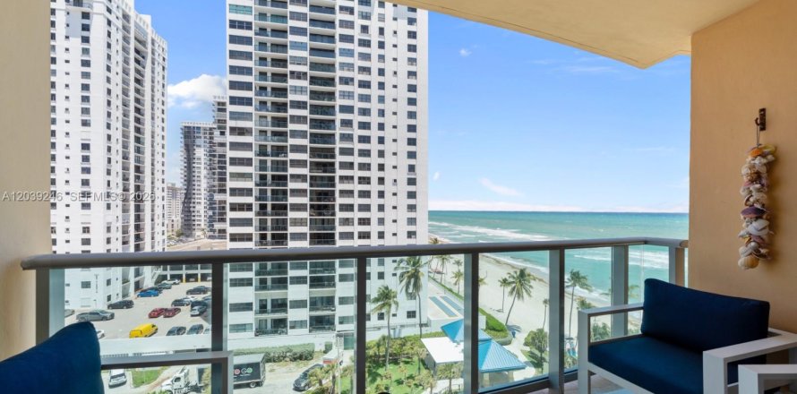 Condo à Hollywood, Floride, 1 chambre  № 2182706