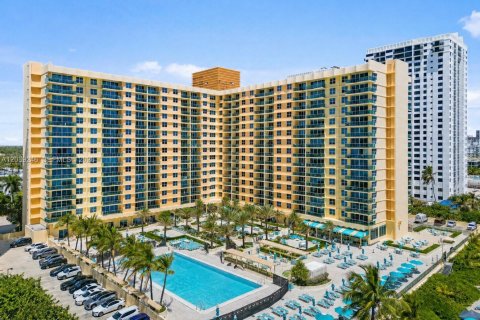Copropriété à vendre à Hollywood, Floride: 1 chambre, 69.21 m2 № 2182706 - photo 5