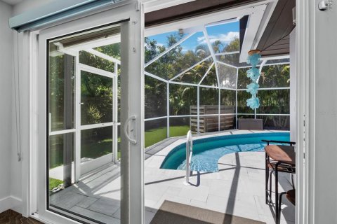 House in Sarasota, Florida 3 bedrooms, 178 sq.m. № 2210368 - photo 19