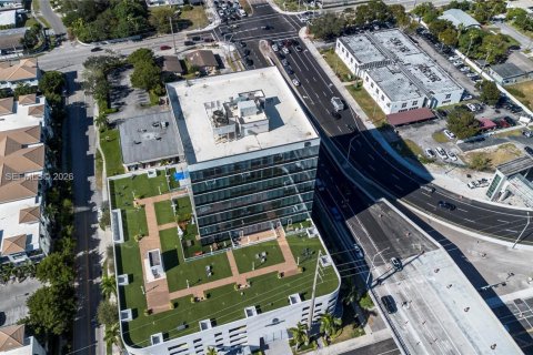 Commercial property in Miami, Florida № 2009284 - photo 16