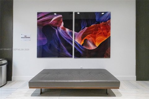 Commercial property in Miami, Florida № 2009284 - photo 11