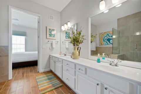 Condo in Orlando, Florida, 3 bedrooms № 2204736 - photo 23