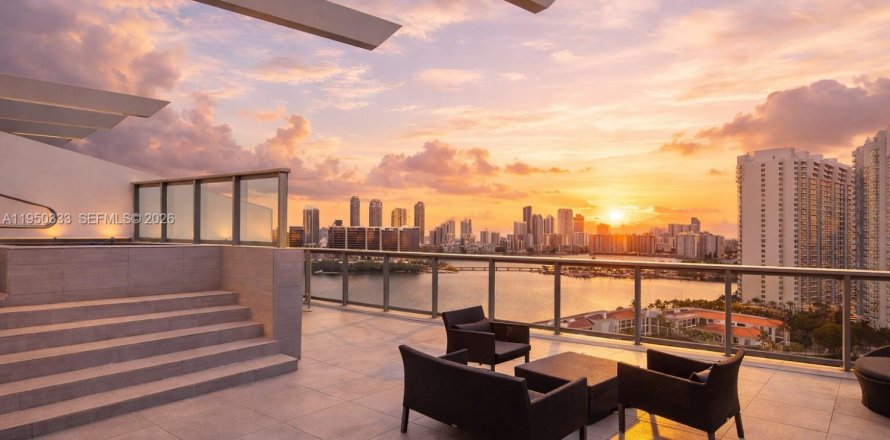 Condo à Aventura, Floride, 3 chambres  № 2005801