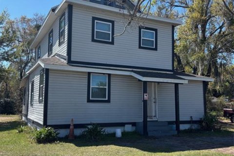 House in Orlando, Florida 7 bedrooms, 154.4 sq.m. № 2105822 - photo 2