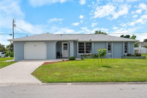 House in Venice, Florida 2 bedrooms, 116.13 sq.m. № 1899131 - photo 2