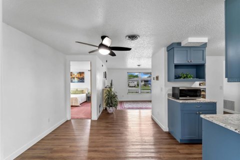 House in Venice, Florida 2 bedrooms, 116.13 sq.m. № 1899131 - photo 10