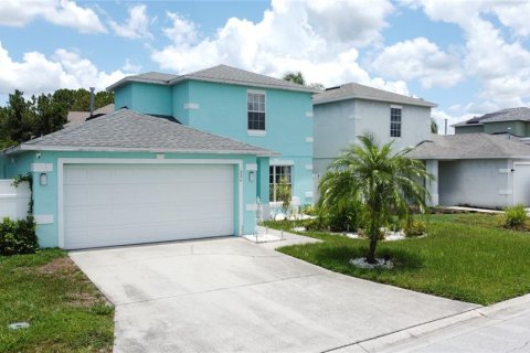 House in Davenport, Florida 3 bedrooms, 124.12 sq.m. № 1804930 - photo 1