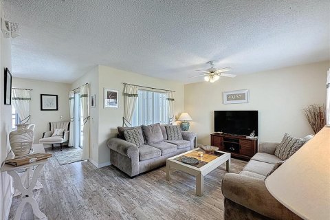 House in Davenport, Florida 3 bedrooms, 124.12 sq.m. № 1804930 - photo 15