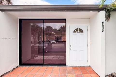 Купить таунхаус в Майами-Лейкс, Флорида 2 спальни, 73.39м2, № 2047257 - фото 3