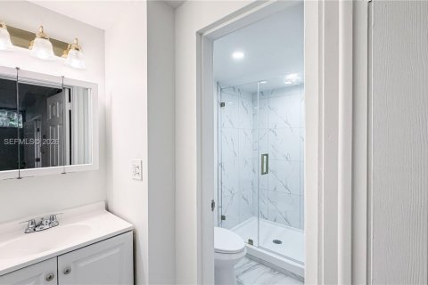 Купить таунхаус в Майами-Лейкс, Флорида 2 спальни, 73.39м2, № 2047257 - фото 21