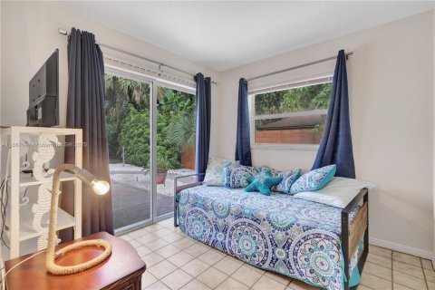 Immobilier commercial à vendre à Vero Beach, Floride: 287.9 m2 № 1922882 - photo 12