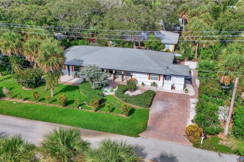 Immobilier commercial à vendre à Vero Beach, Floride: 287.9 m2 № 1922882 - photo 4