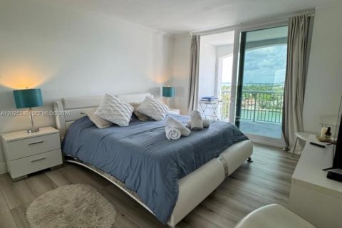 Condominio en alquiler en Miami Beach, Florida, 2 dormitorios, 97.55 m2 № 2085685 - foto 20