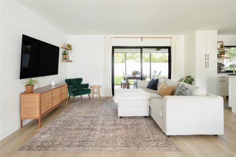 Casa en venta en Sarasota, Florida, 2 dormitorios, 111.02 m2 № 1795247 - foto 6
