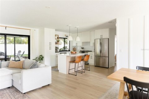Casa en venta en Sarasota, Florida, 2 dormitorios, 111.02 m2 № 1795247 - foto 26