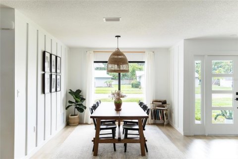 Casa en venta en Sarasota, Florida, 2 dormitorios, 111.02 m2 № 1795247 - foto 3