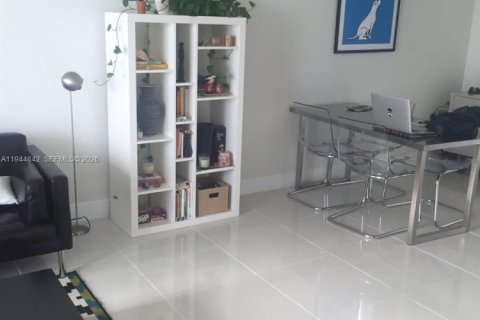 Купить кондоминиум в Майами, Флорида 1 спальня, 59.18м2, № 2001409 - фото 6