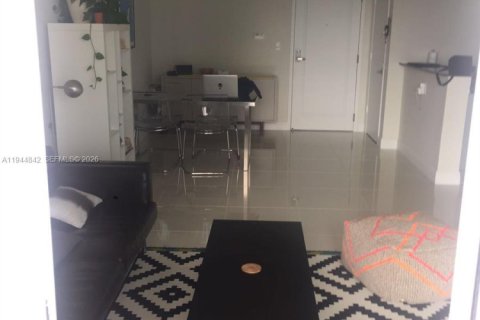 Купить кондоминиум в Майами, Флорида 1 спальня, 59.18м2, № 2001409 - фото 16