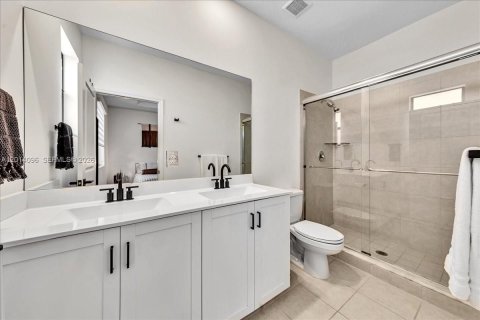 Adosado en alquiler en Miami, Florida, 3 dormitorios, 122.63 m2 № 2076404 - foto 24
